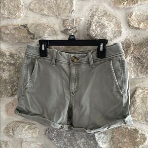 American Eagle stretch Midi  Shorts
